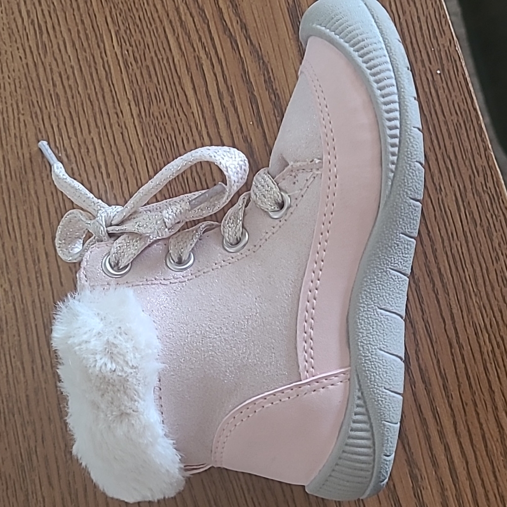 Oshkosh size 7 toddler girl boots